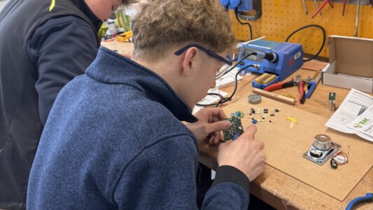 Huber Technik ist Sponsor des Vereins "Technik für Kinder"